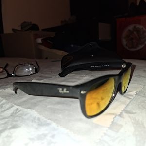 RayBan New Wayfarer RB2132
